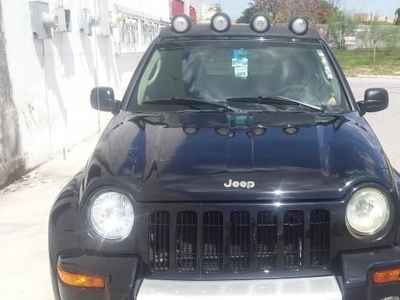 Jeep Liberty 2004 6 cil automatica 4x4 regularizada