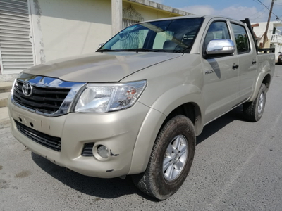 Toyota Hilux 2012 4 cil manual mexicana