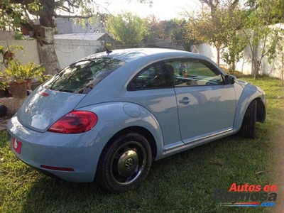 Volkswagen Beetle 2012 5 cil automático americano