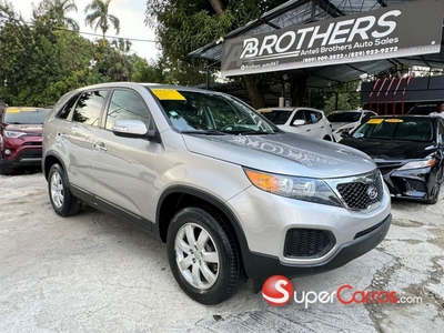 Kia Sorento LX 2013