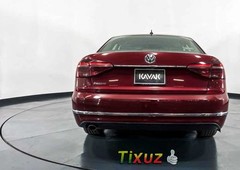 Se pone en venta Volkswagen Passat 2017