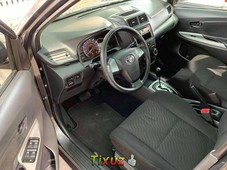 Toyota Avanza 2016 Automática Factura Original