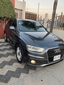 Audi Q3 2.0 S-line Plus At