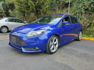Ford Focus 2.0 St L4 T At