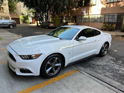 Ford Mustang 3.8 Coupe 3.7 V6 At
