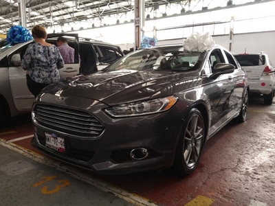 Ford Fusion SE Luxury