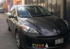 Carro Mazda Mazda 3 2013 en buen estadode único propietario en excelente estado
