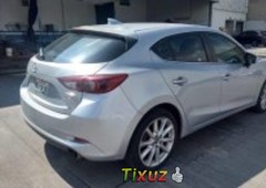 Carro Mazda Mazda 3 2017 en buen estadode único propietario en excelente estado