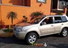 Carro Nissan XTrail 2004 en buen estadode único propietario en excelente estado