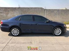 Coche impecable Volkswagen Passat con precio asequible