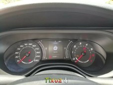 Dodge Neon SXT Plus Aut 2017 blanco