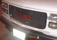 En venta un GMC Yukon 1995 Automático muy bien cuidado