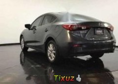 En venta un Mazda 3 2017 Manual muy bien cuidado