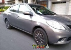 Nissan Versa 2013 impecable