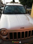 Precio de Jeep Liberty 2006