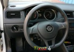 Quiero vender inmediatamente mi auto Volkswagen Jetta 2017