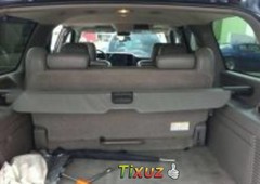 Quiero vender urgentemente mi auto Chevrolet Suburban 2005 muy bien estado