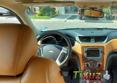 Quiero vender urgentemente mi auto Chevrolet Traverse 2014 muy bien estado