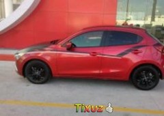 Quiero vender urgentemente mi auto Mazda Mazda 2 2016 muy bien estado