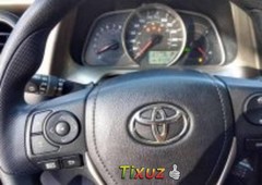 Quiero vender urgentemente mi auto Toyota RAV4 2015 muy bien estado