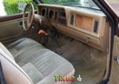 Se vende un Ford Ranger 1986 por cuestiones económicas
