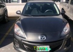 Se vende un Mazda Mazda 3 2013 por cuestiones económicas