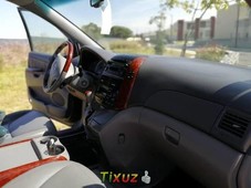 Se vende urgemente Toyota Sienna 2004 Automático en Guadalajara