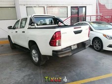 Toyota Hilux 2016 impecable