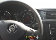 Un carro Volkswagen Jetta 2016 en Zapopan