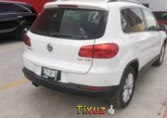 Un carro Volkswagen Tiguan 2015 en Reynosa