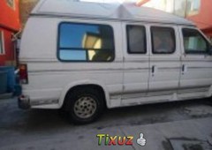 Un excelente Ford Econoline 1992 está en la venta