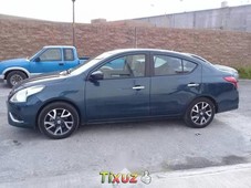 Un Nissan Versa 2015 impecable te está esperando