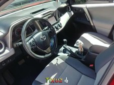 Un Toyota RAV4 2013 impecable te está esperando