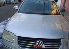 Un Volkswagen Passat 2005 impecable te está esperando