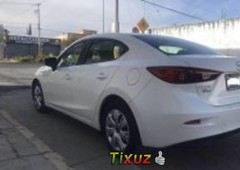 Urge Vendo excelente Mazda Mazda 3 2016 Manual en en Puebla