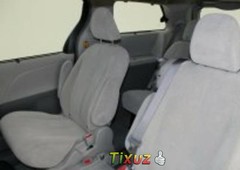 Urge Vendo excelente Toyota Sienna 2013 Automático en en Jalisco