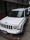 Vendo Jeep Patriot Latitude por viaje urgente