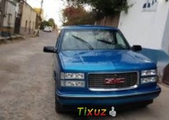 Vendo un GMC Sierra en exelente estado