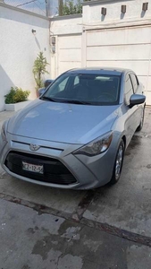 Toyota Yaris 1.5 R Le Mt