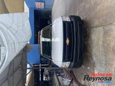 Chevrolet Silverado 2012 6 cil manual mexicana