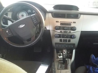 Ford Focus 2011 4 cil automático americano