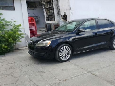 Volkswagen Jetta 2011 5 cil automático americano