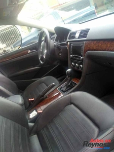 Volkswagen Passat 2012 5 cil automático regularizado