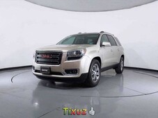 Auto GMC Acadia 2015 de único dueño en buen estado