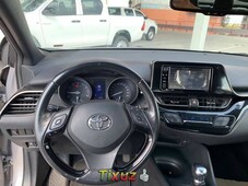 Auto Toyota CHR 2019 de único dueño en buen estado