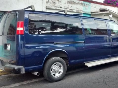 Chevrolet Express Van 15 pasajeros