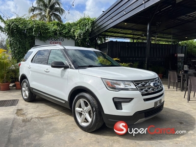 Ford Explorer XLT 2019