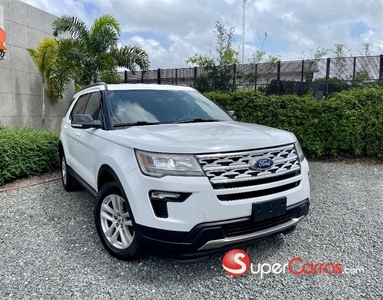 Ford Explorer XLT 4WD 2018