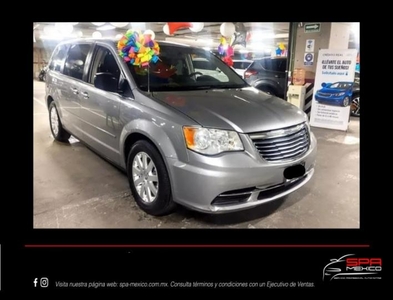 Chrysler Town Country LI