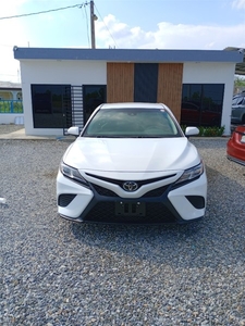 Toyota Camry SE 2018